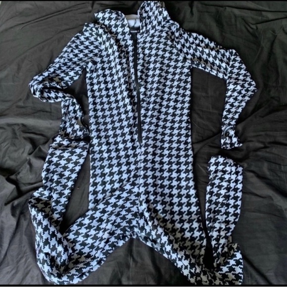 Blackmilk Rare Houndstooth Snuggle Suit In Size Large - Picture 6 of 8